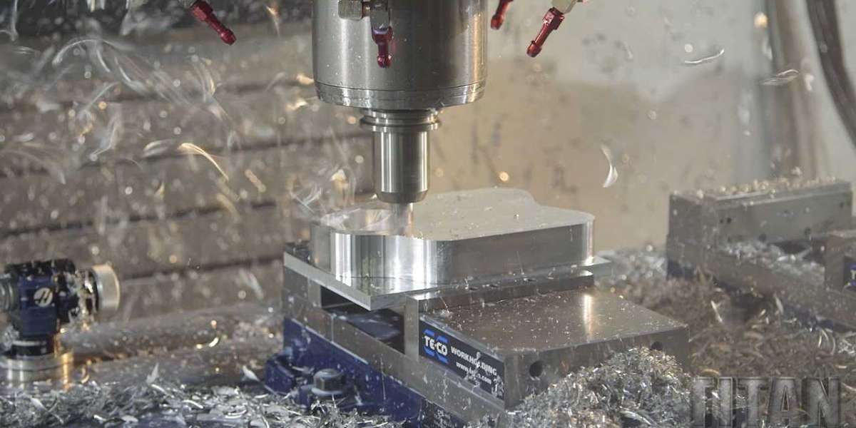 Technique of thread milling for the machining of CNC components; monitoring and adjusting operations