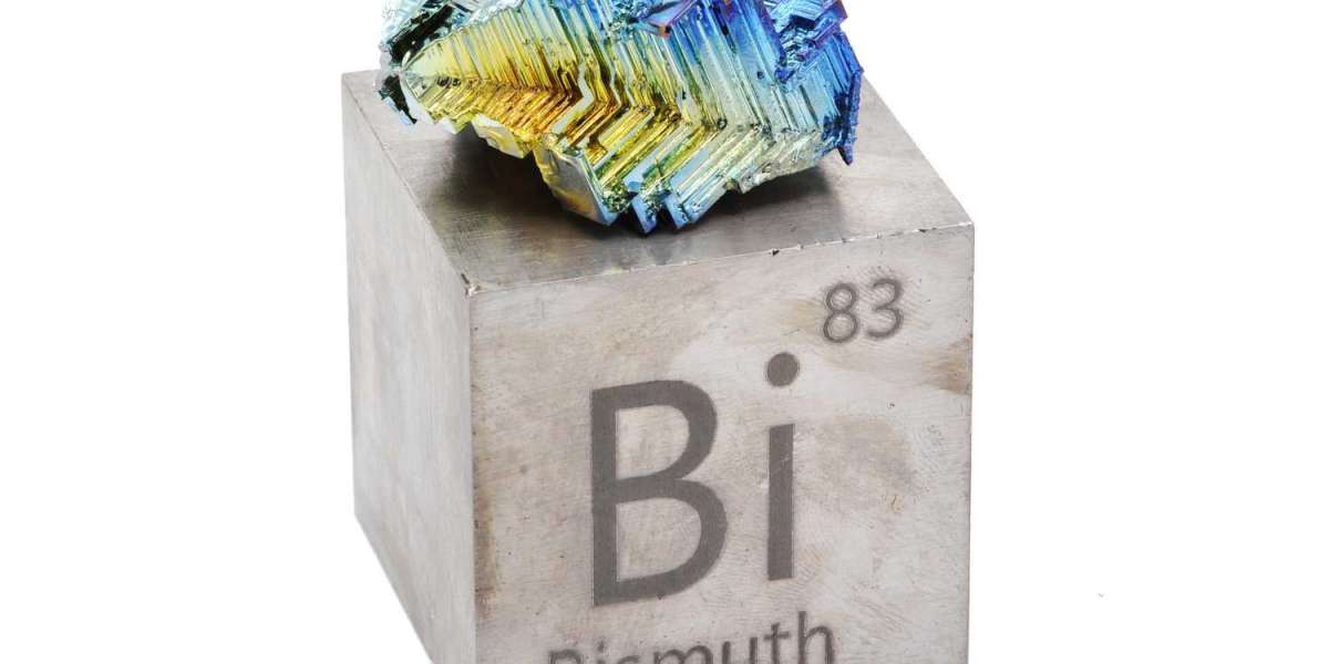 Scientists have explained how the huge magnetoelectric effect in bismuth ferrite occurs