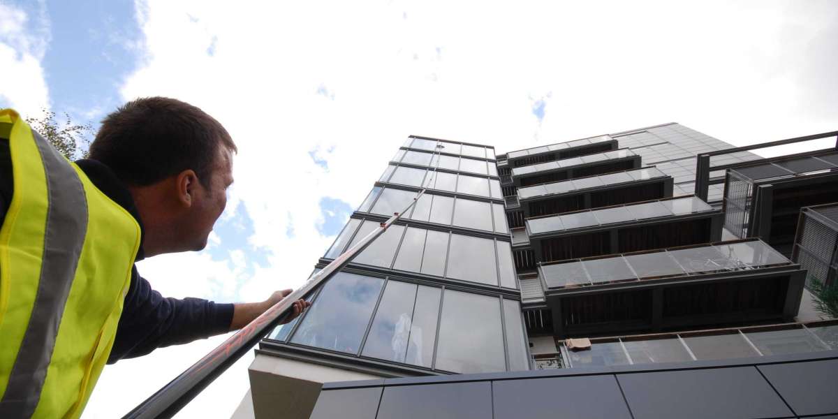 The Reach and Wash System: Revolutionizing Window Cleaning