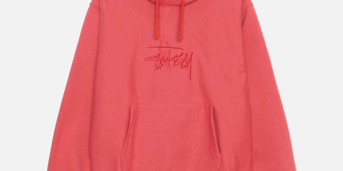 Your Guide to Styling Stussy Hoodies with EE Shorts