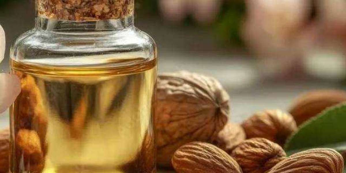 Choosing the Right Almond Oil Bulk Manufacturer: Why Hetaksh Essential Oils is a Top Choice