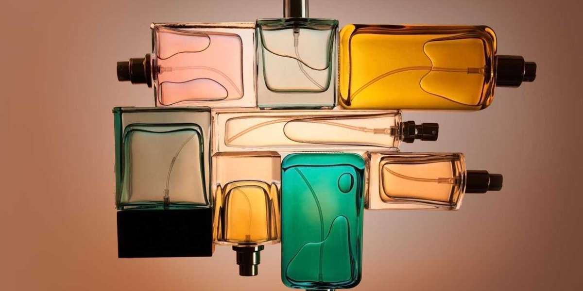 How to Transition Your Perfume Collection Along With the Day