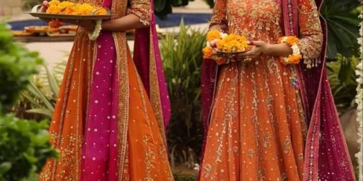 Elegant Mehndi Dresses for   Stunning Wedding Celebration