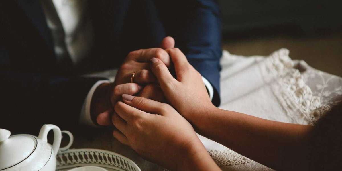 Understanding Emotional Intimacy in Marriage: Lessons From a Marital Counselor