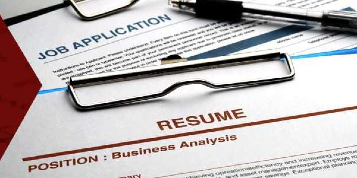 Get Noticed with Professional CV Writing Services in Dubai