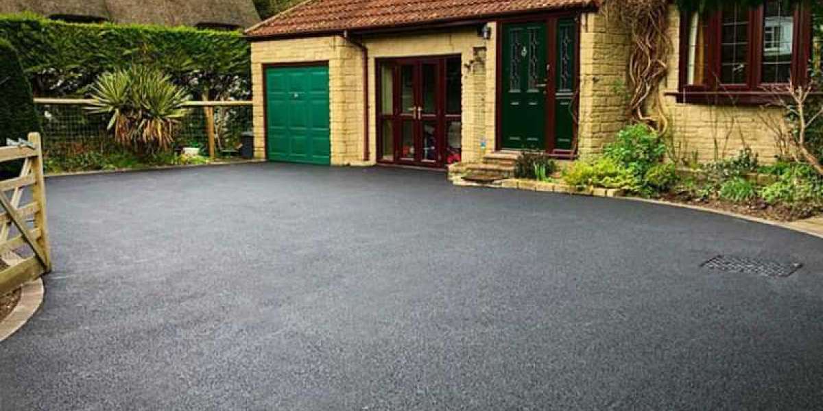 Tarmac Driveway Cost Portsmouth: Affordable & Durable Solutions