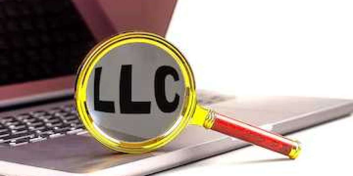 What to Know About LLC Licenses and Permits in 2025