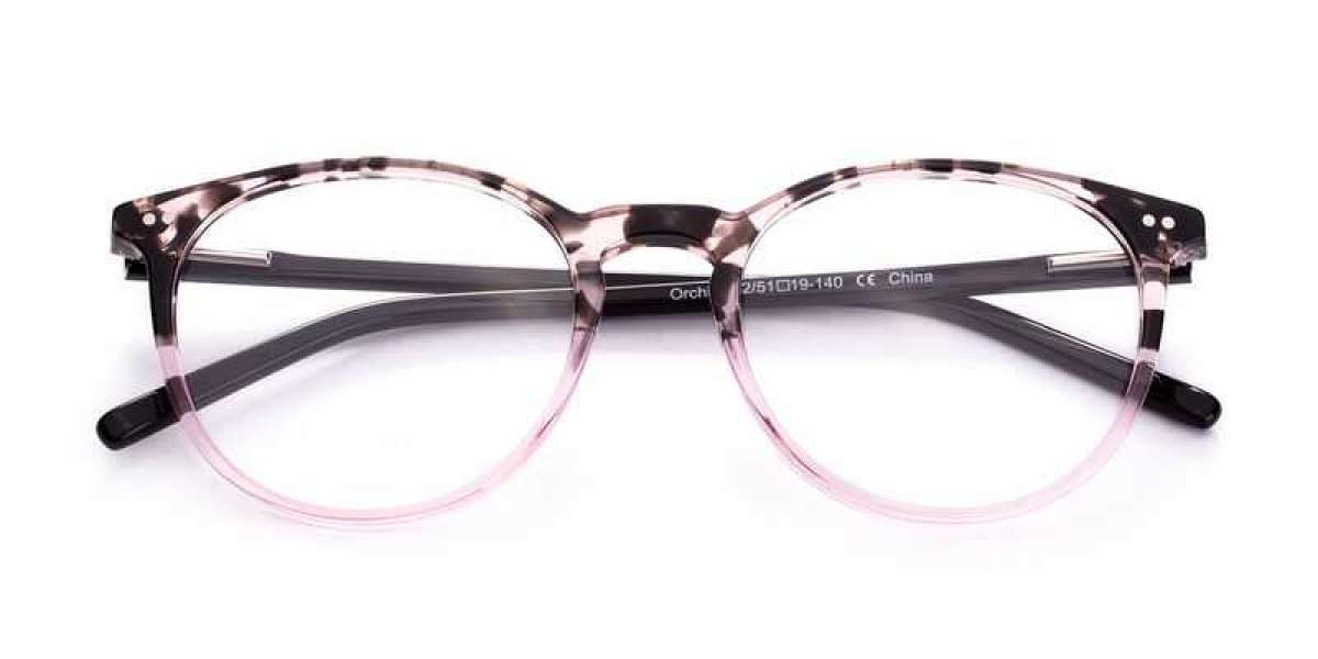 The Oval Metal Frame Eyeglasses Style Accompanied With Warmth