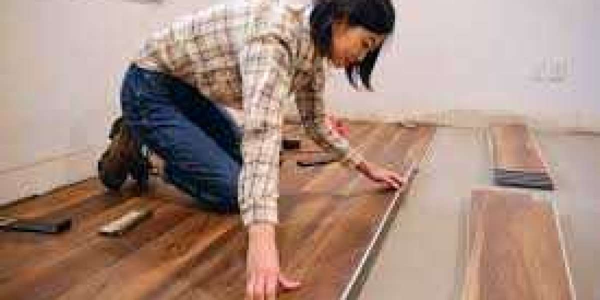 Flooring Materials for Home Renovation: Choosing the Right Option for Your Space