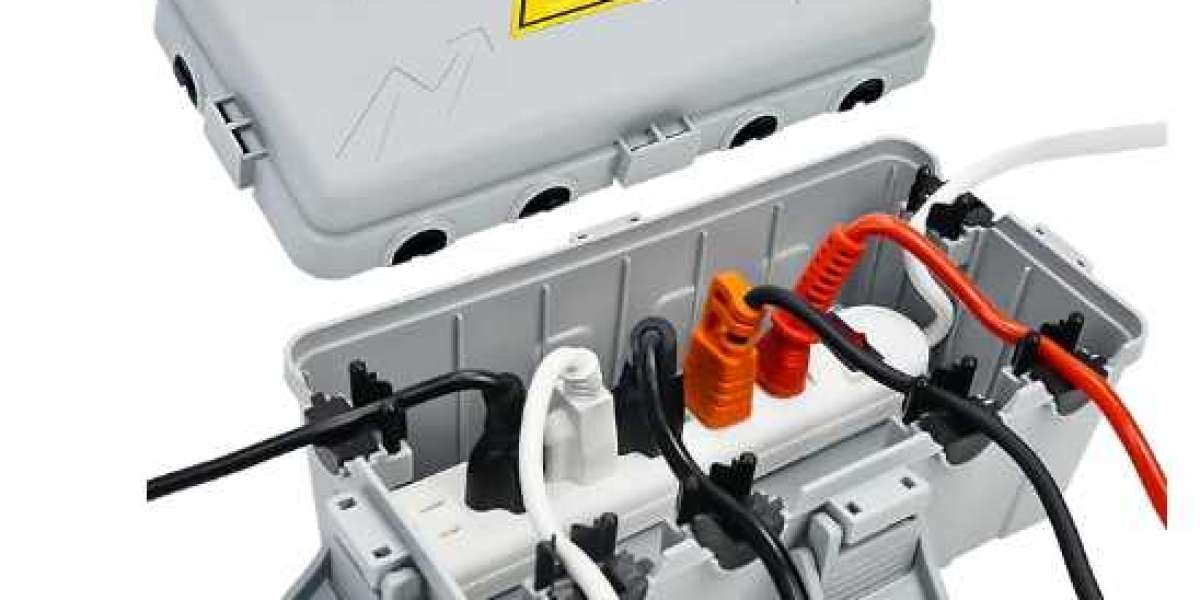 Weathering the Storm: How Industrial Plug Boxes Secure Critical Power in Disasters