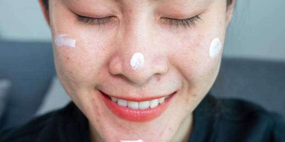 Skincare Secrets: Glowing Skin Products Loved by Celebrities