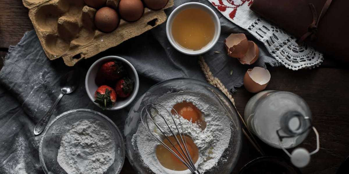 How to Choose the Right Bakery Ingredients Distributor for Your Business