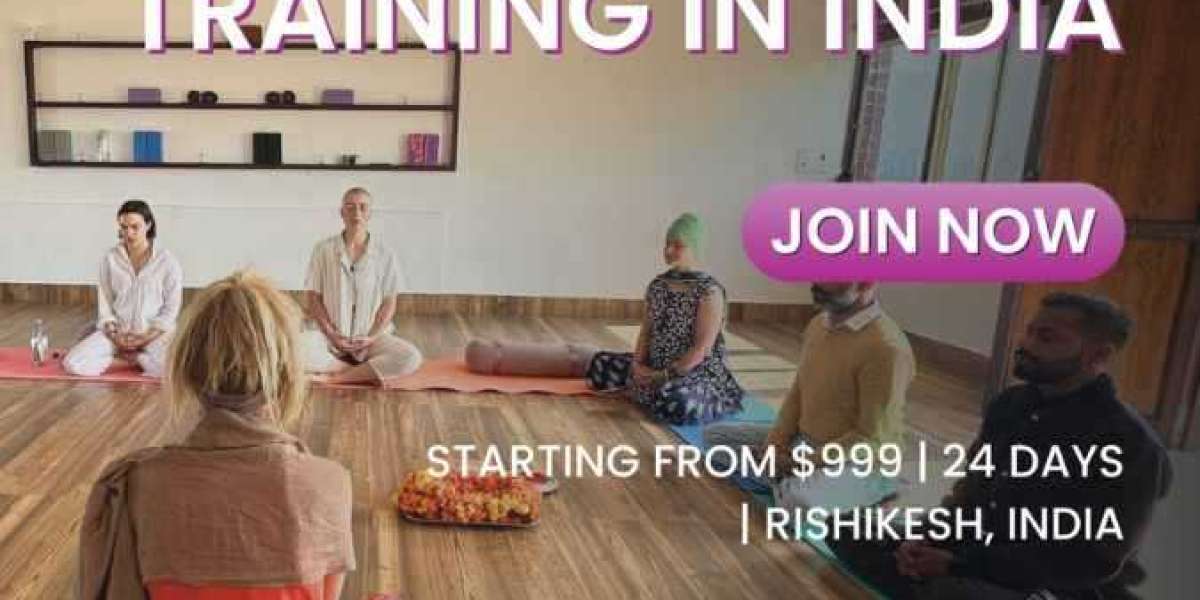 Best 200 Hours Yoga Teacher Training in Rishikesh | Yogaadi