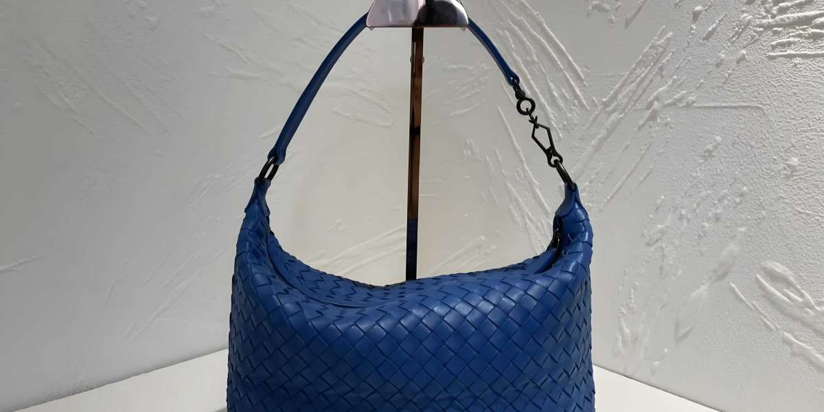 Bottega Veneta Arco托特包評測——編織工藝×容量實測全解析