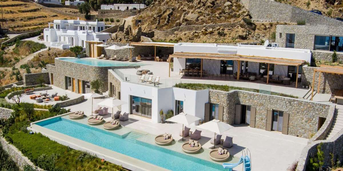 What Makes Mykonos a Premier Destination for Villa Rentals?