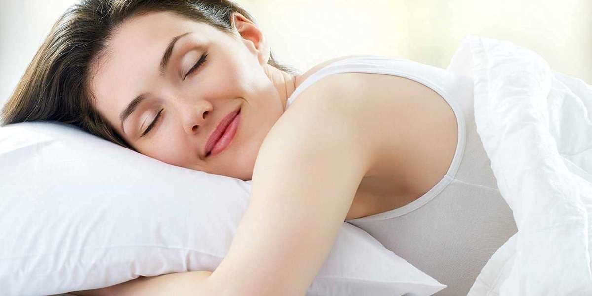 Elegant Comfort with Blush Pink Sheets and Burgundy Pillow Shams