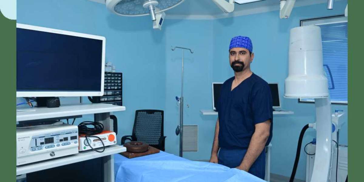 Your search ends with the best urologist in Bengaluru, Dr Anil Kumar T, offering top-tier uro-oncology services.