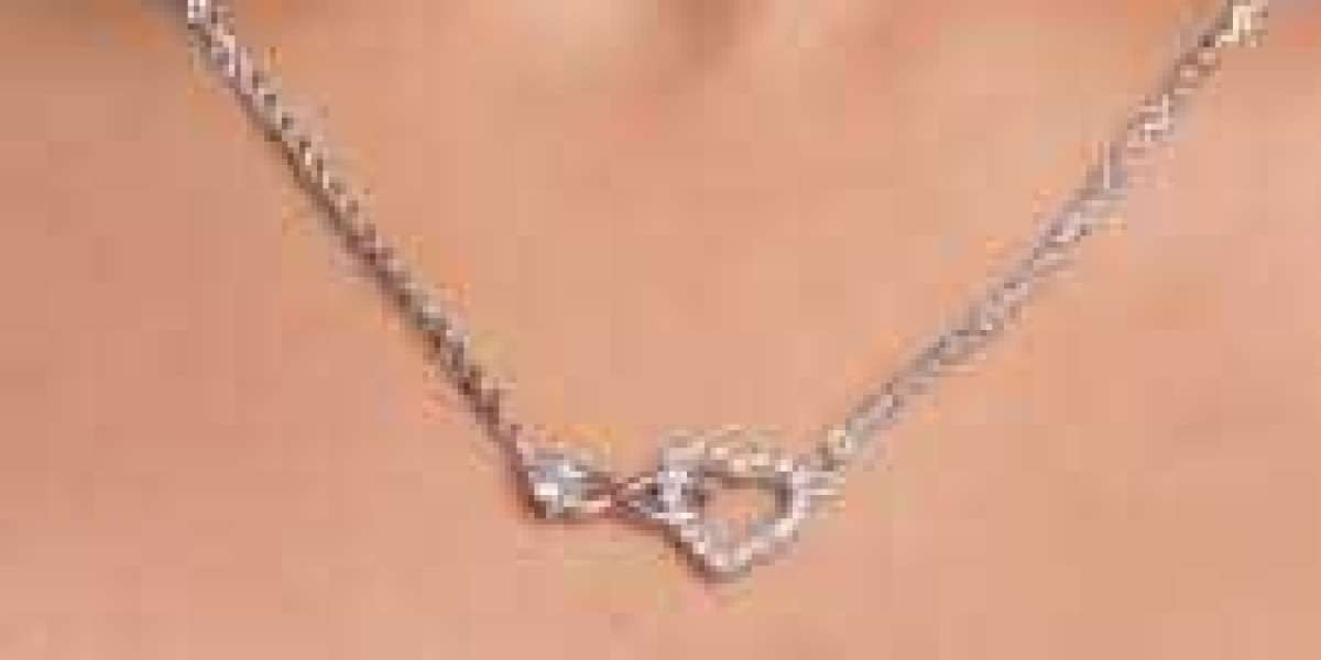 Timeless Elegance: Why Silver Chains are a Must-Have for Women and Girls
