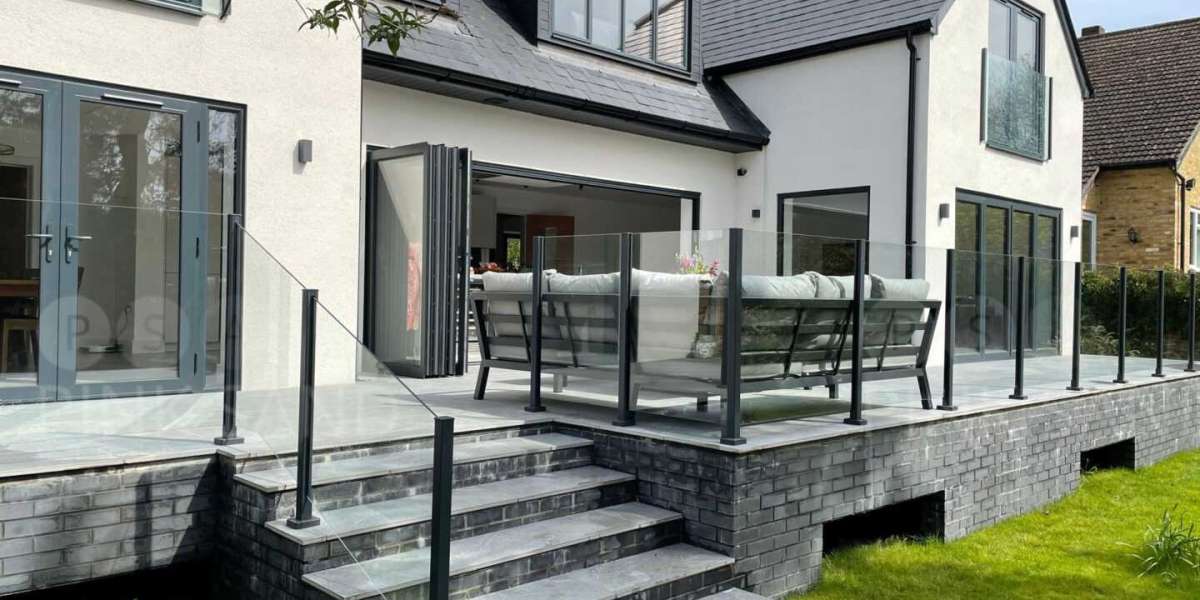 Framing Elegance: Why Glass Balustrades Are the Ultimate Modern Choice