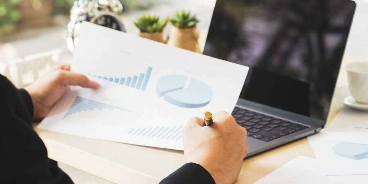 Emerging Trends in the Collimating Lens Market: A Deep Dive Into 2024–2031 Projections