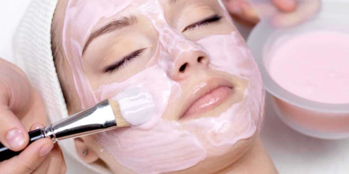Best Eyebrow and Salon Experience in Dubai at MC Beauty Lounge