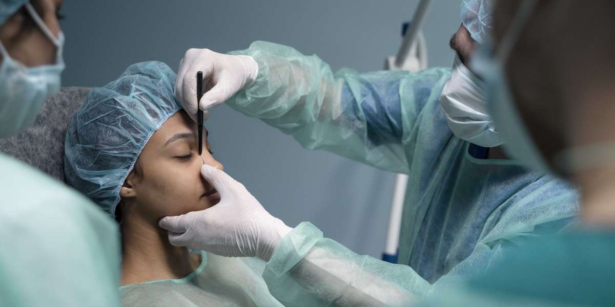 Discover the Best Blepharoplasty Surgery in Delhi with Top Plastic Surgeons