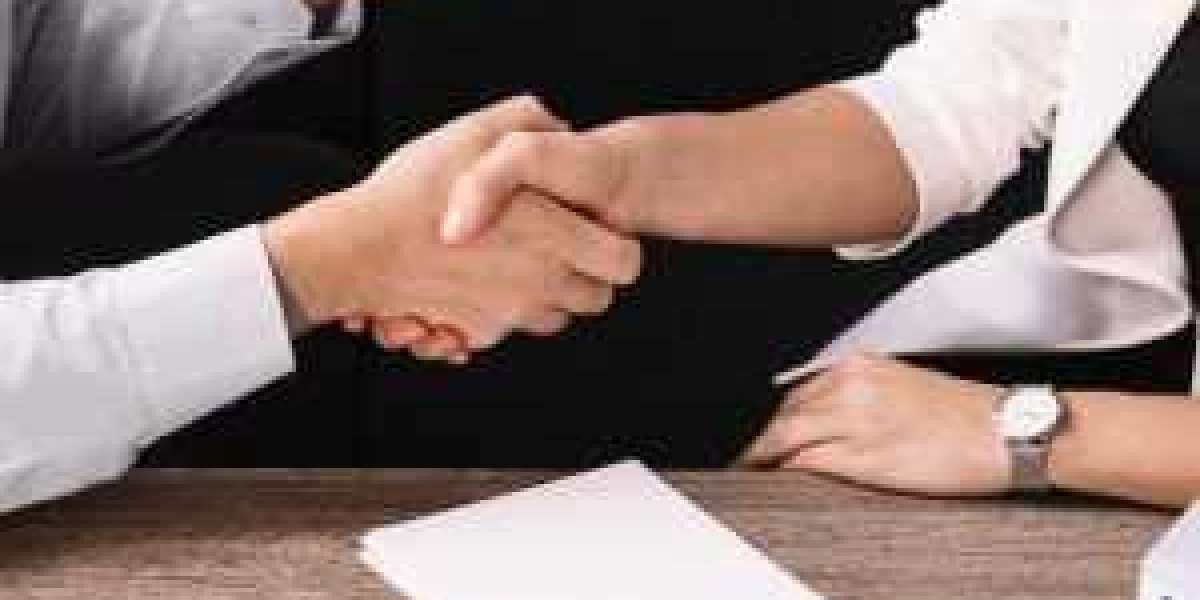 Why Choosing the Right Insurance Advisor Matters: A Guide by Agarwal Finserv