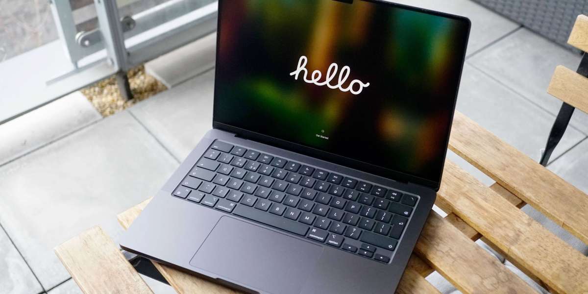 What Makes MacBook Rentals Ideal for Start-Ups?