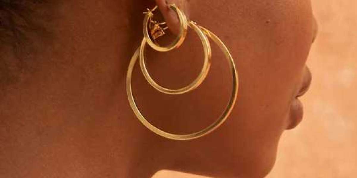 The Everyday Hoop: Classic Gold-Plated Finish