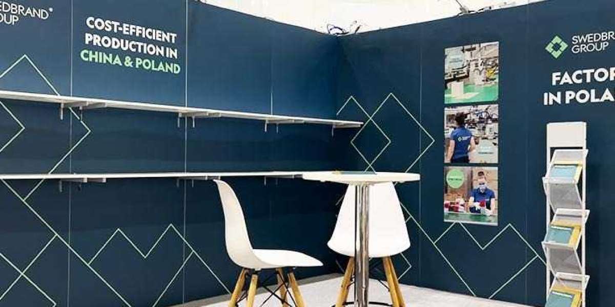 How Seamless and Textured Graphics Combine for Cohesive Displays