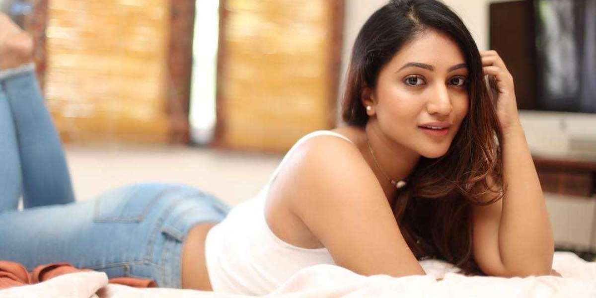 Pakistani Escort in Dubai	+971543021349
