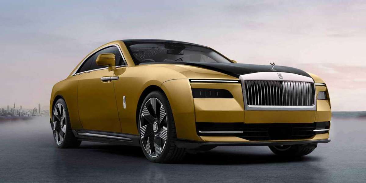 Experience Seamless Journeys with Luxury Cars in the UAE