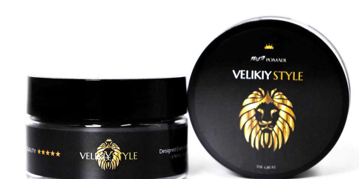 Why Medium Shine Pomade Is the Secret to Effortless Style