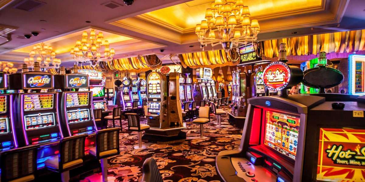 Emerging Trends in Online Casino Slots for 2025: What Players Should Expect in Game Design and Features
