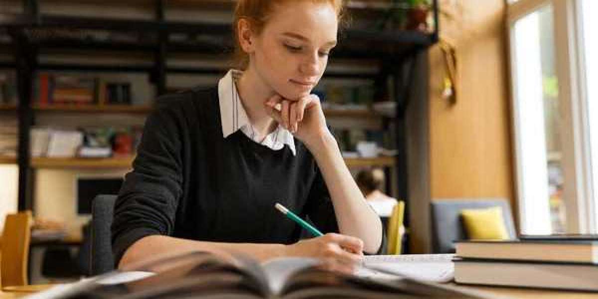 The SAT Study Group: How to Maximize Its Effectiveness in Dubai