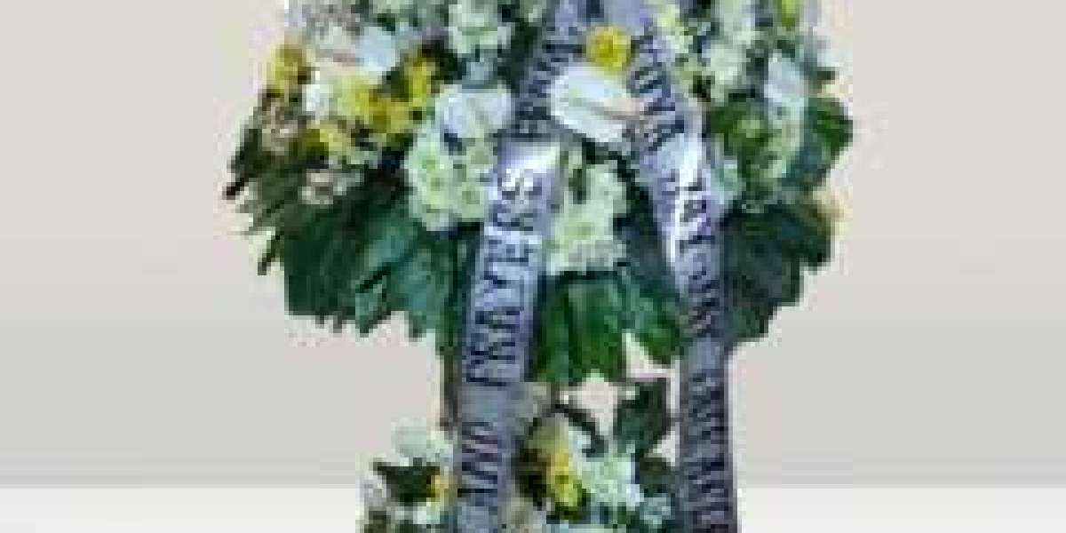 Flower Shop in Quezon City – Elegant Arrangements for Heartfelt Tributes