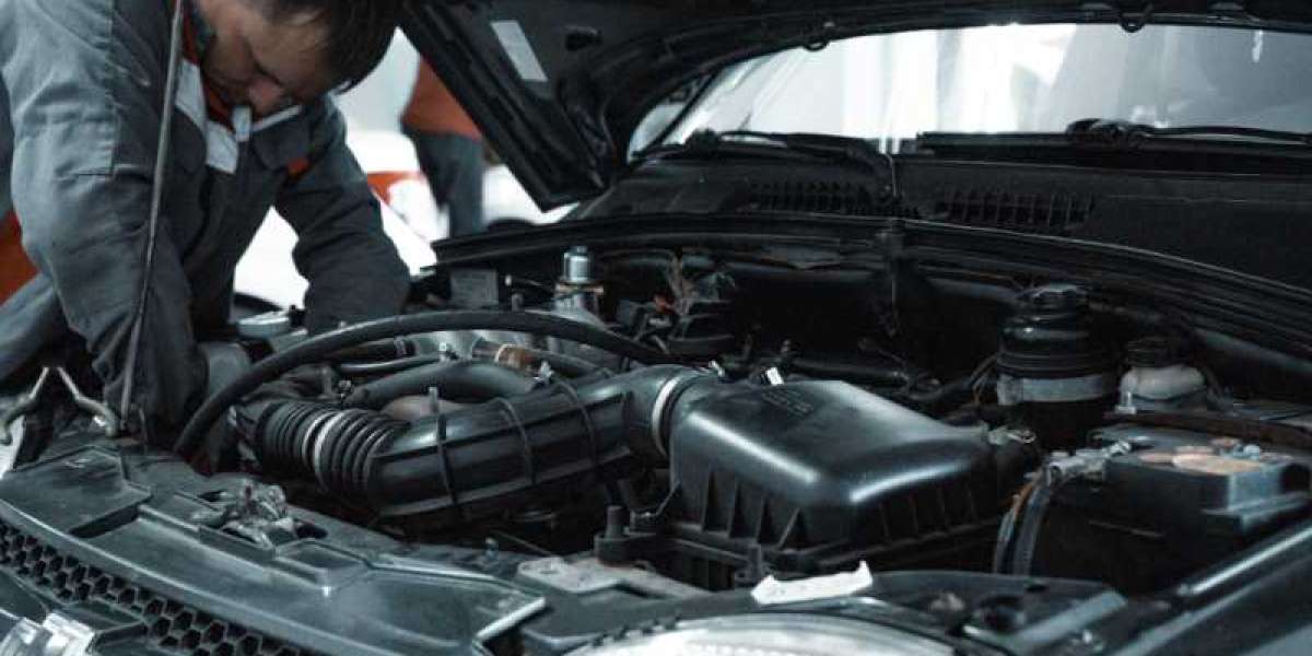 How to Know When You Need Car Engine Repair in Dubai