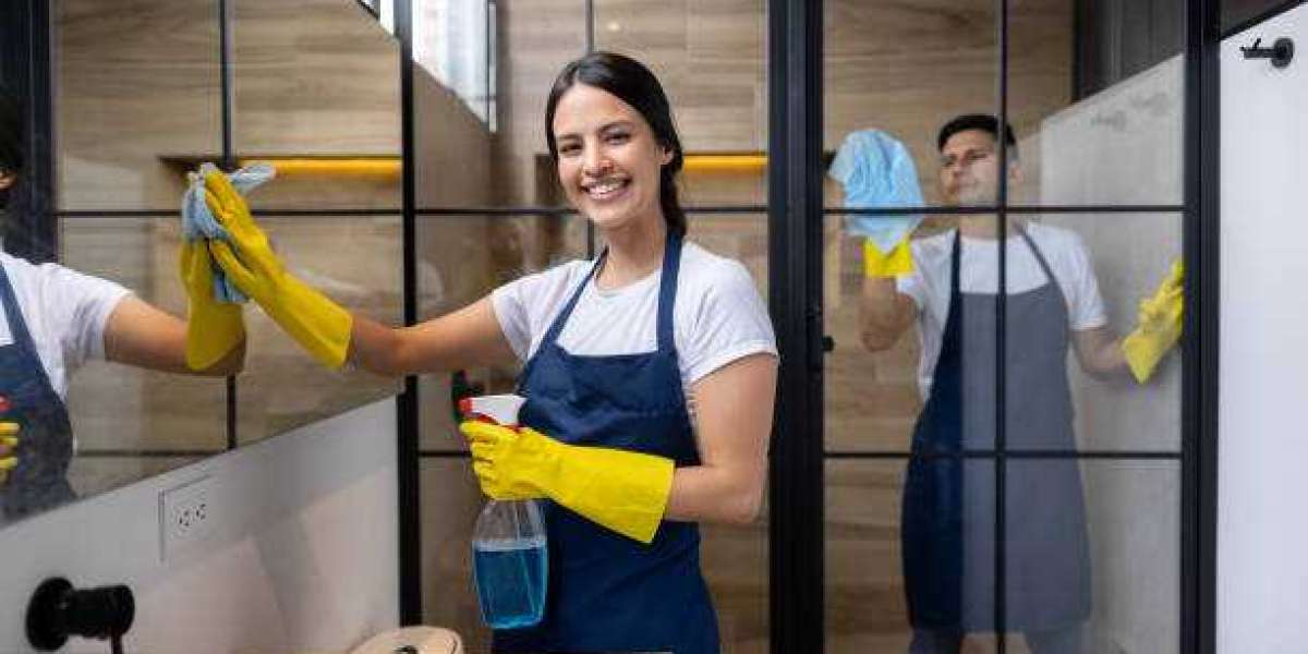 Professional Bathroom Cleaning Services for a Healthier Living Space
