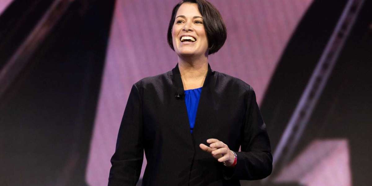 Empowering Minds at Events: Discover the Best Mental Health Speakers with Journey Speakers