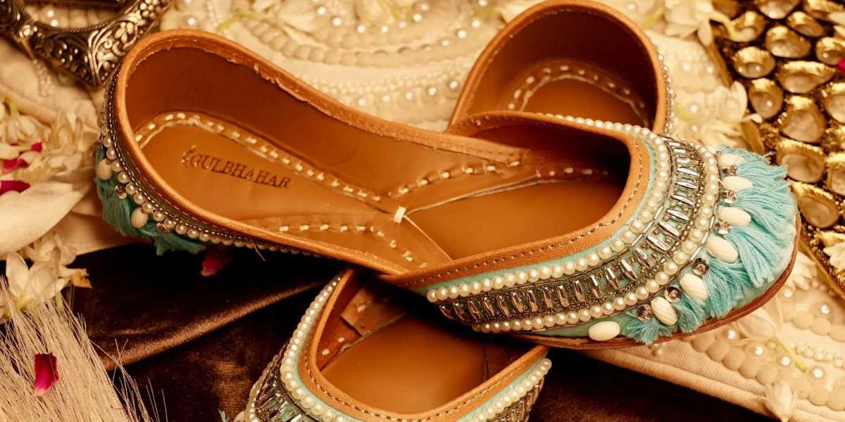 The Art of Handcrafted Juttis