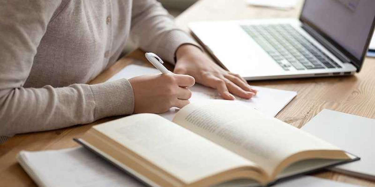 What to Expect When You Hire the Best Content Writing Services