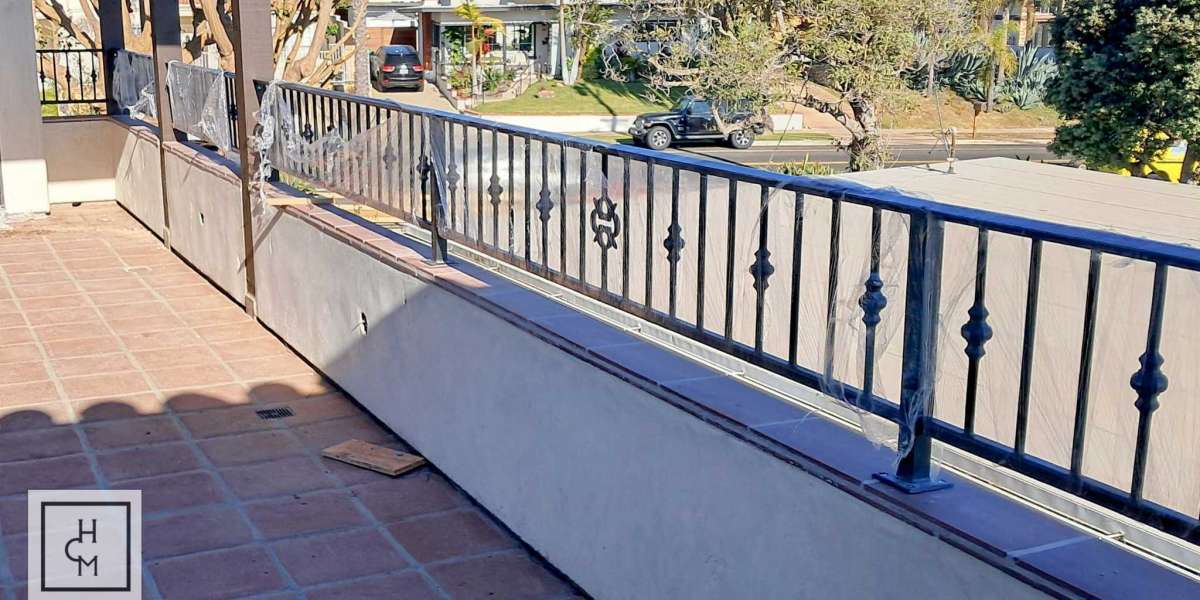How to Choose the Perfect Metal Railing Design for Balcony Safety and Style