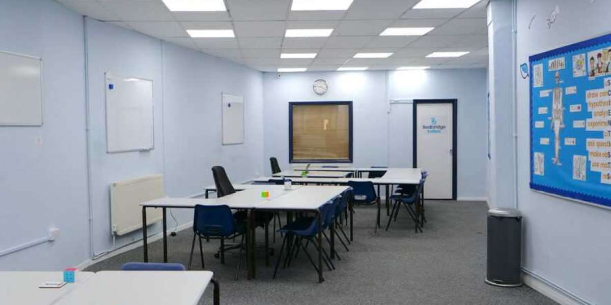 Mastering the Sciences: Why a Physics Tuition Centre in Medway is the Key to Academic Success