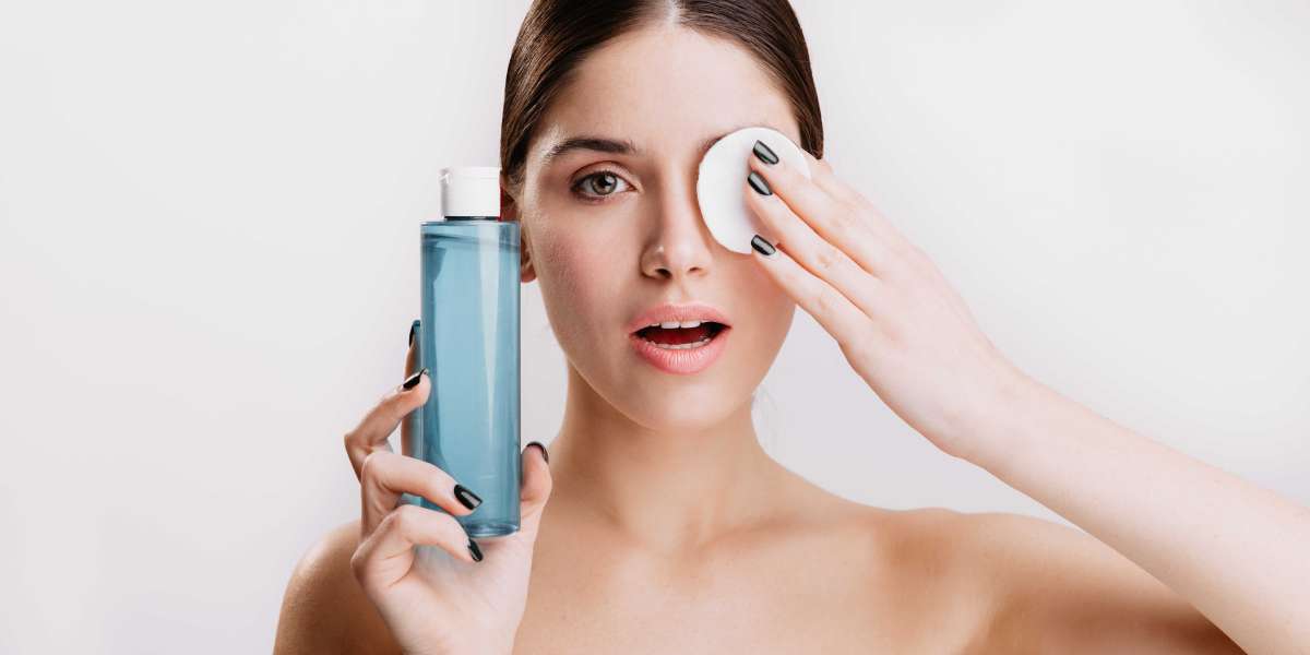 Beauty Essentials You Can’t Ignore: Makeup Remover Wipes and French Tip Nails