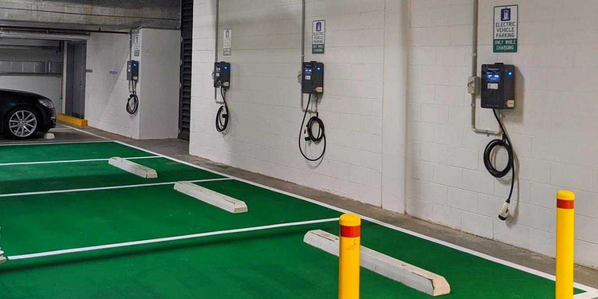 Key Features to Look for in a Commercial EV Charging Station