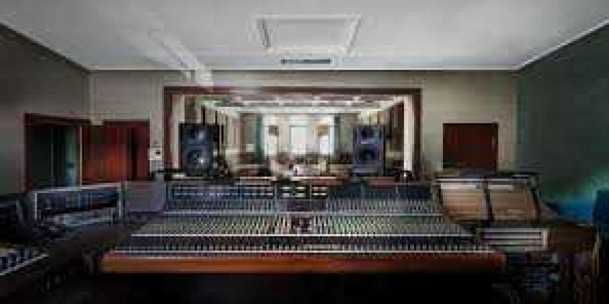 Finding the Right Rehearsal Studios in London for Music Production