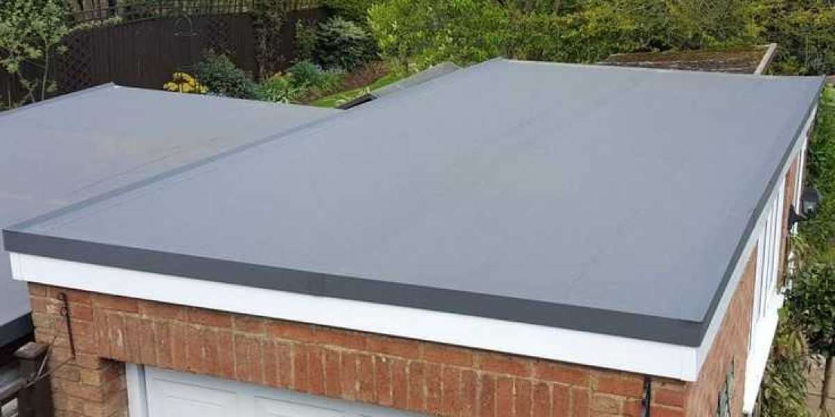 Top Signs You Need Flat Roof Replacement or Metal Roof Repair in Littleton CO
