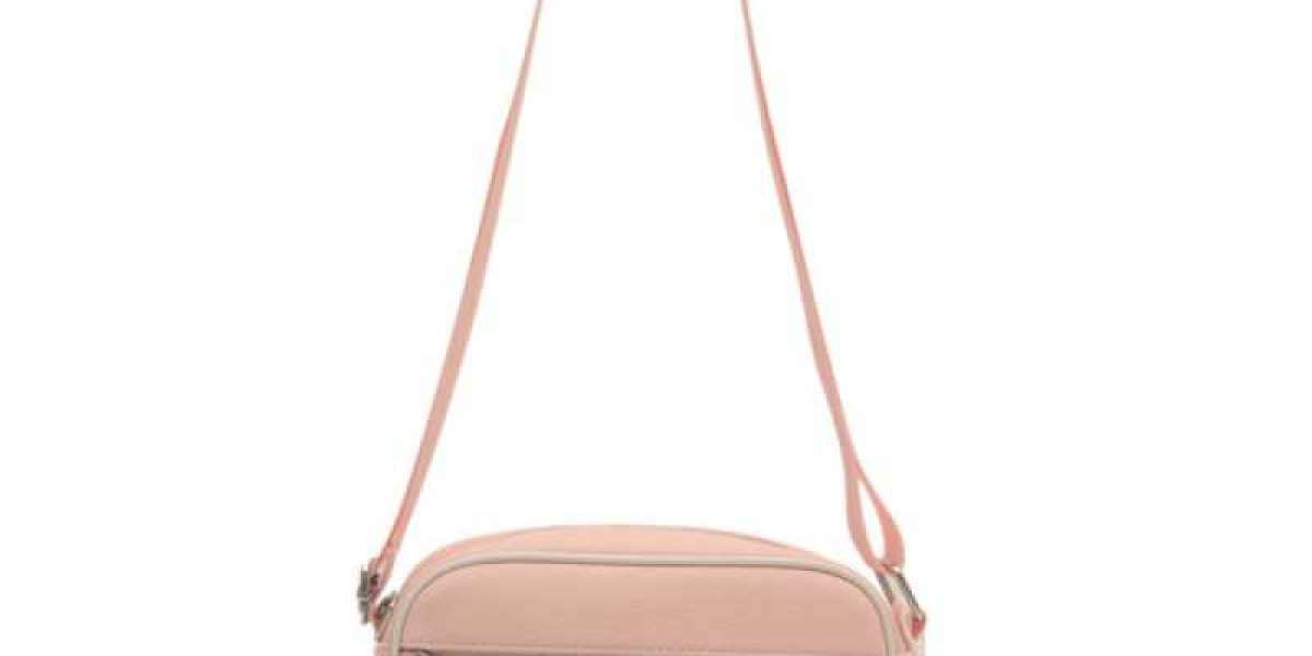 Nike包包與球鞋通勤穿搭指南