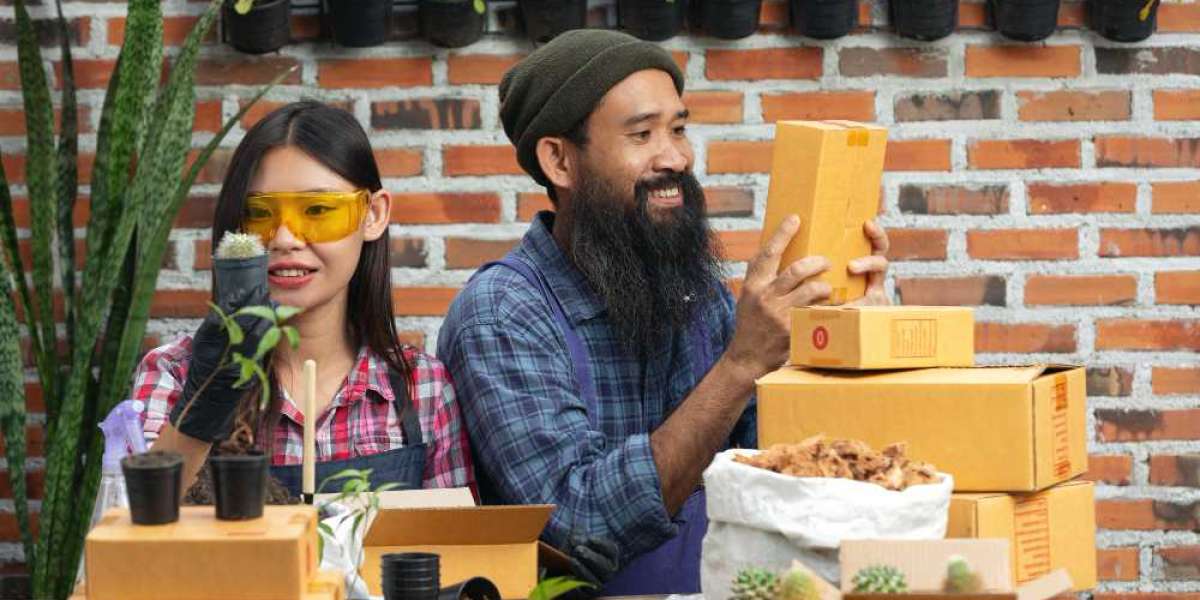 How Custom Packaging Helps Small Businesses Compete With Big Brands