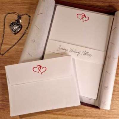 Me Loovely Double Red Heart Letter Writing Set with Envelopes in Gift Box Profile Picture